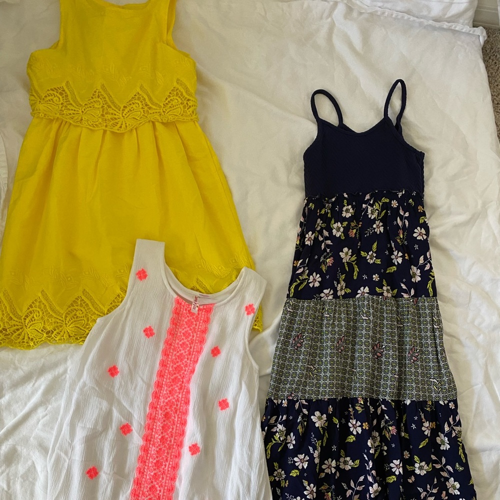 Bundle of girls dresses for summer age 8-11